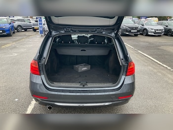 Used BMW 3 Series 2015 for sale - 76578475: Photo