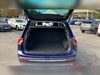 Used Volkswagen Tiguan 2017 for sale - 76207655: Photo 4