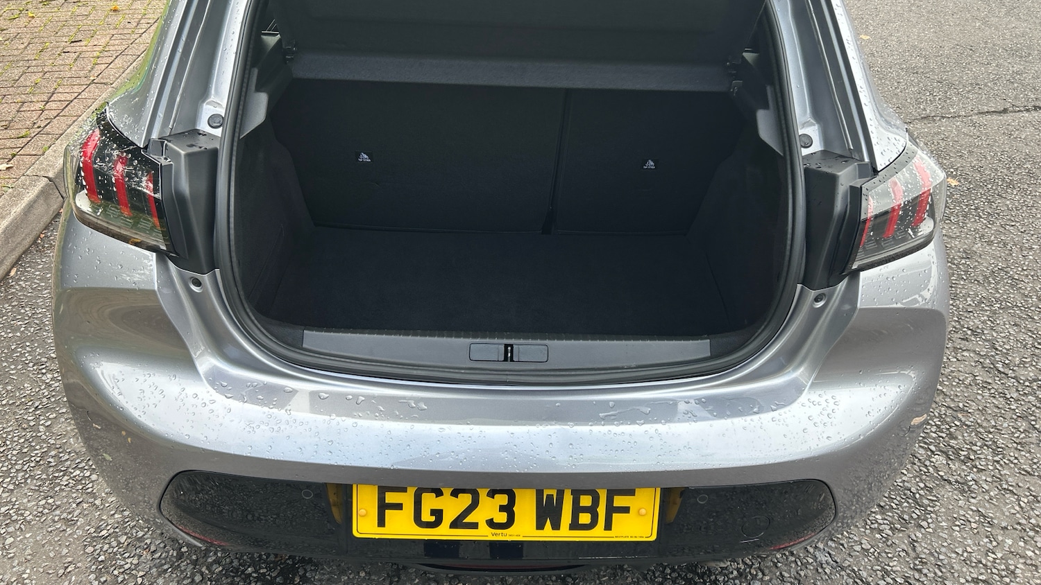 Used Peugeot 208 2023 for sale - 76079638: Photo 4