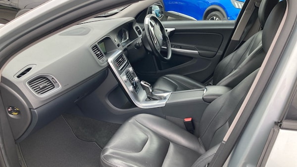 Used Volvo V60 2016 for sale - 76253109: Photo 21