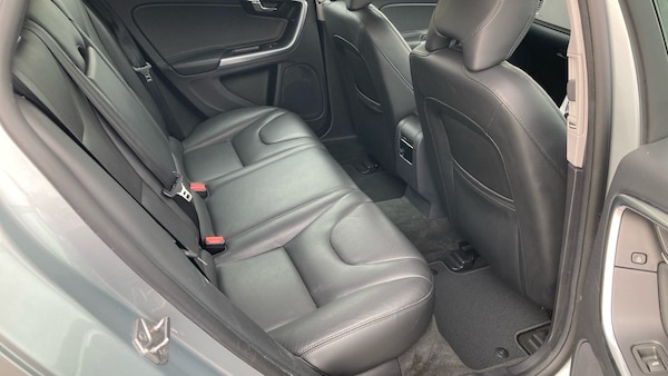 Used Volvo V60 2016 for sale - 76253109: Photo 27