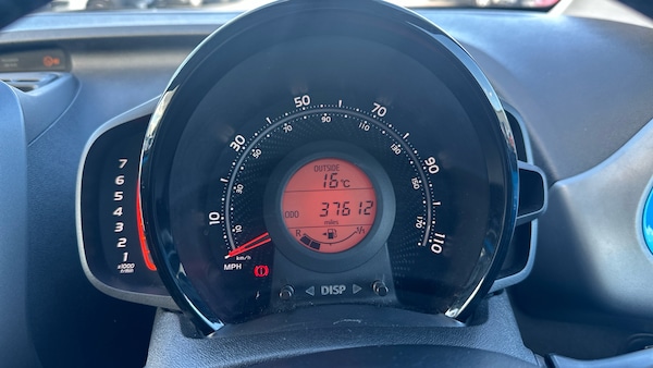 Used Toyota AYGO 2019 for sale - 76045942: Photo 18