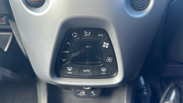 Used Toyota AYGO 2019 for sale - 76045942: Photo 21