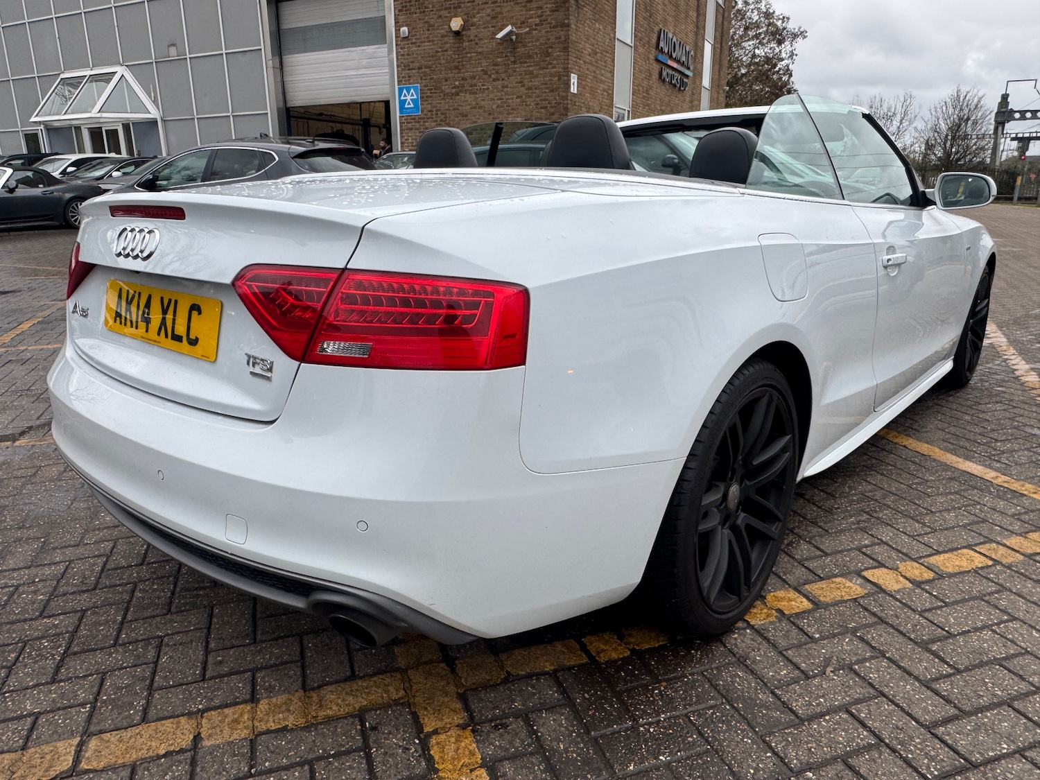 Used Audi A5 Cabriolet 2014 for sale - 76552101: Photo 11