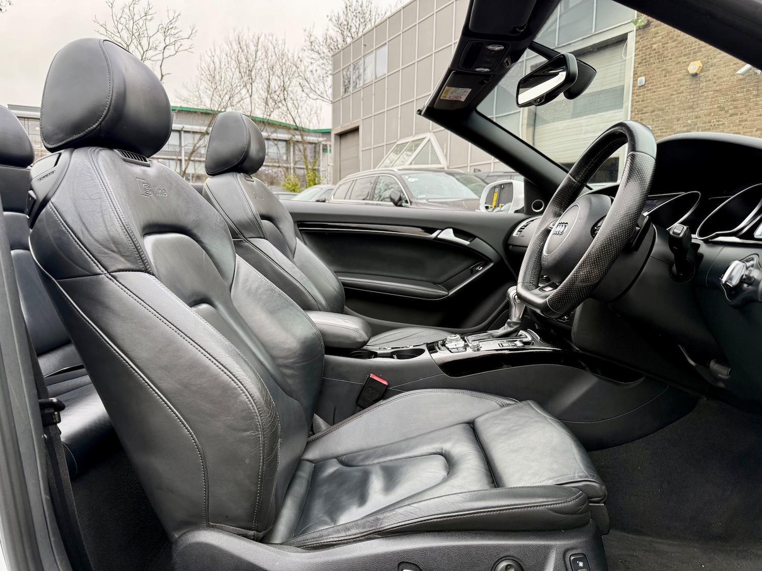 Used Audi A5 Cabriolet 2014 for sale - 76552101: Photo 31