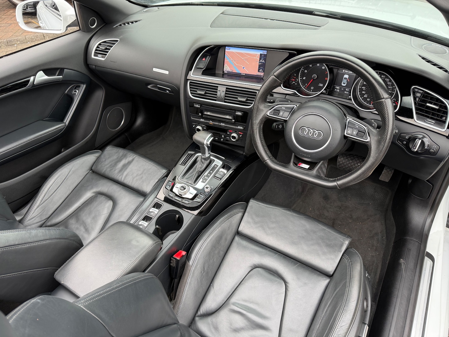 Used Audi A5 Cabriolet 2014 for sale - 76552101: Photo 35