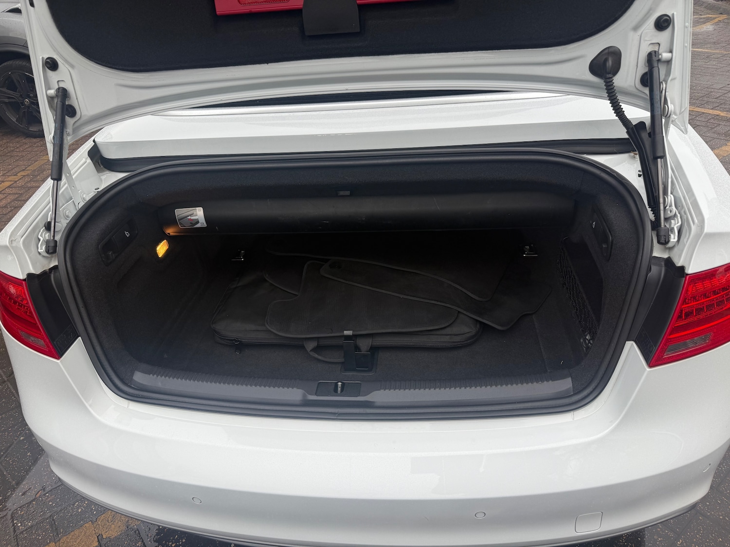 Used Audi A5 Cabriolet 2014 for sale - 76552101: Photo 43