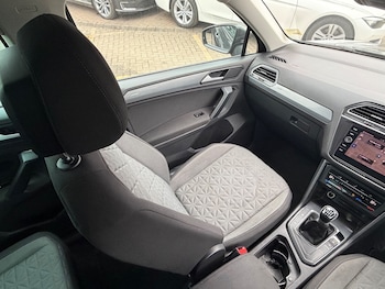 Used Volkswagen Tiguan 2021 for sale - 75835505: Photo