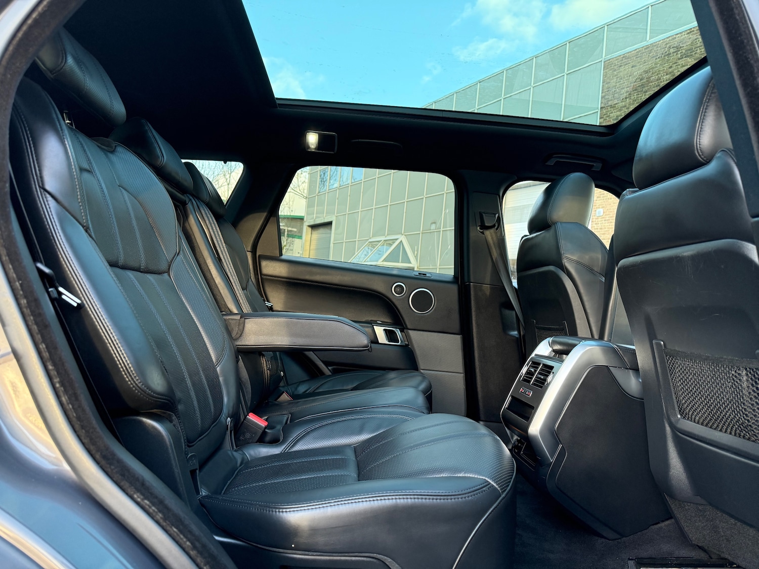 Used Land Rover Range Rover Sport 2015 for sale - 76638006: Photo 14