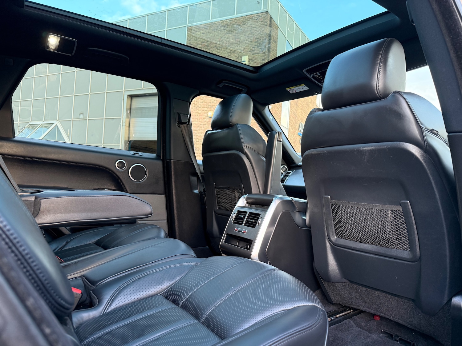 Used Land Rover Range Rover Sport 2015 for sale - 76638006: Photo 16