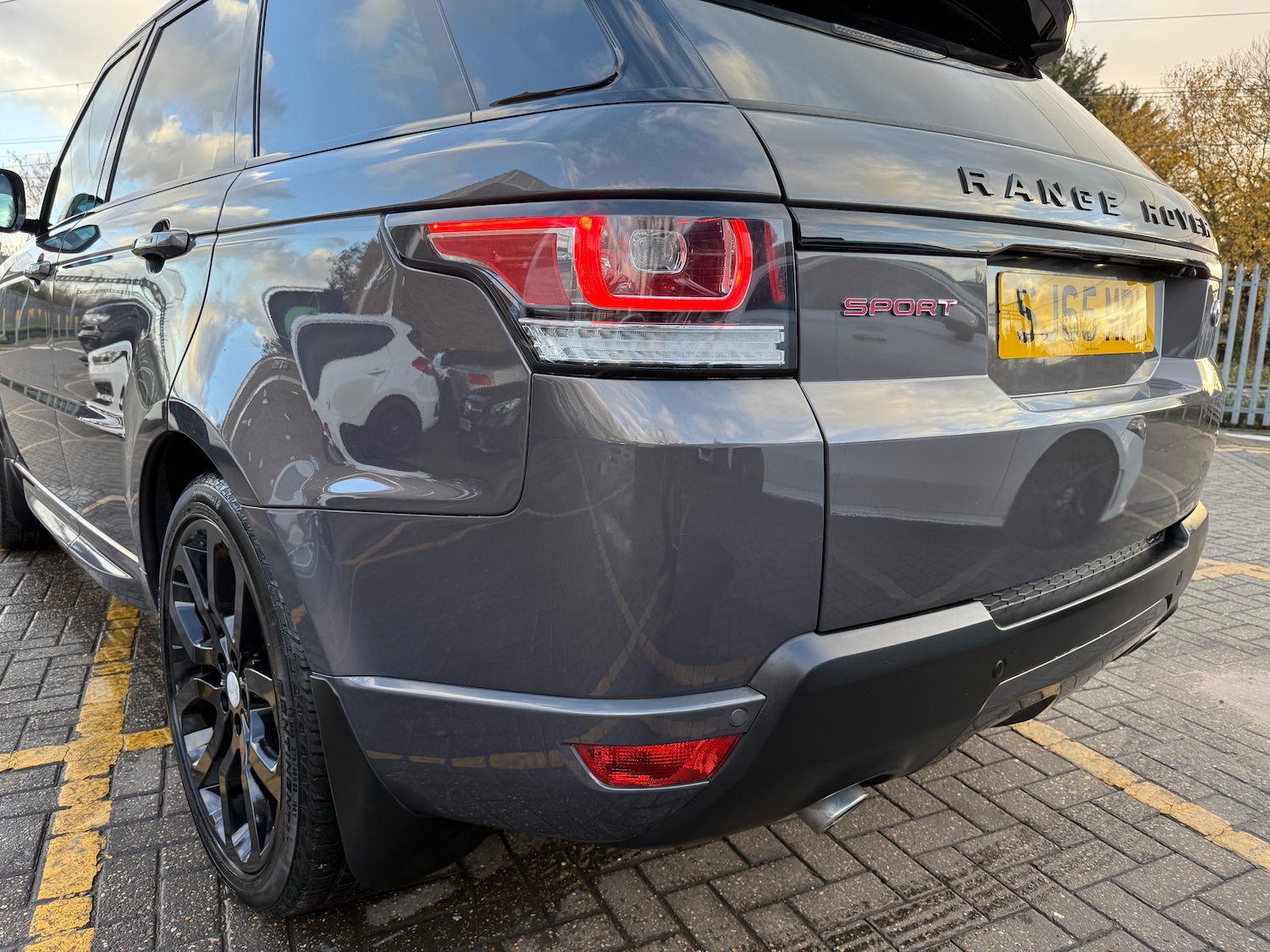 Used Land Rover Range Rover Sport 2015 for sale - 76638006: Photo 20
