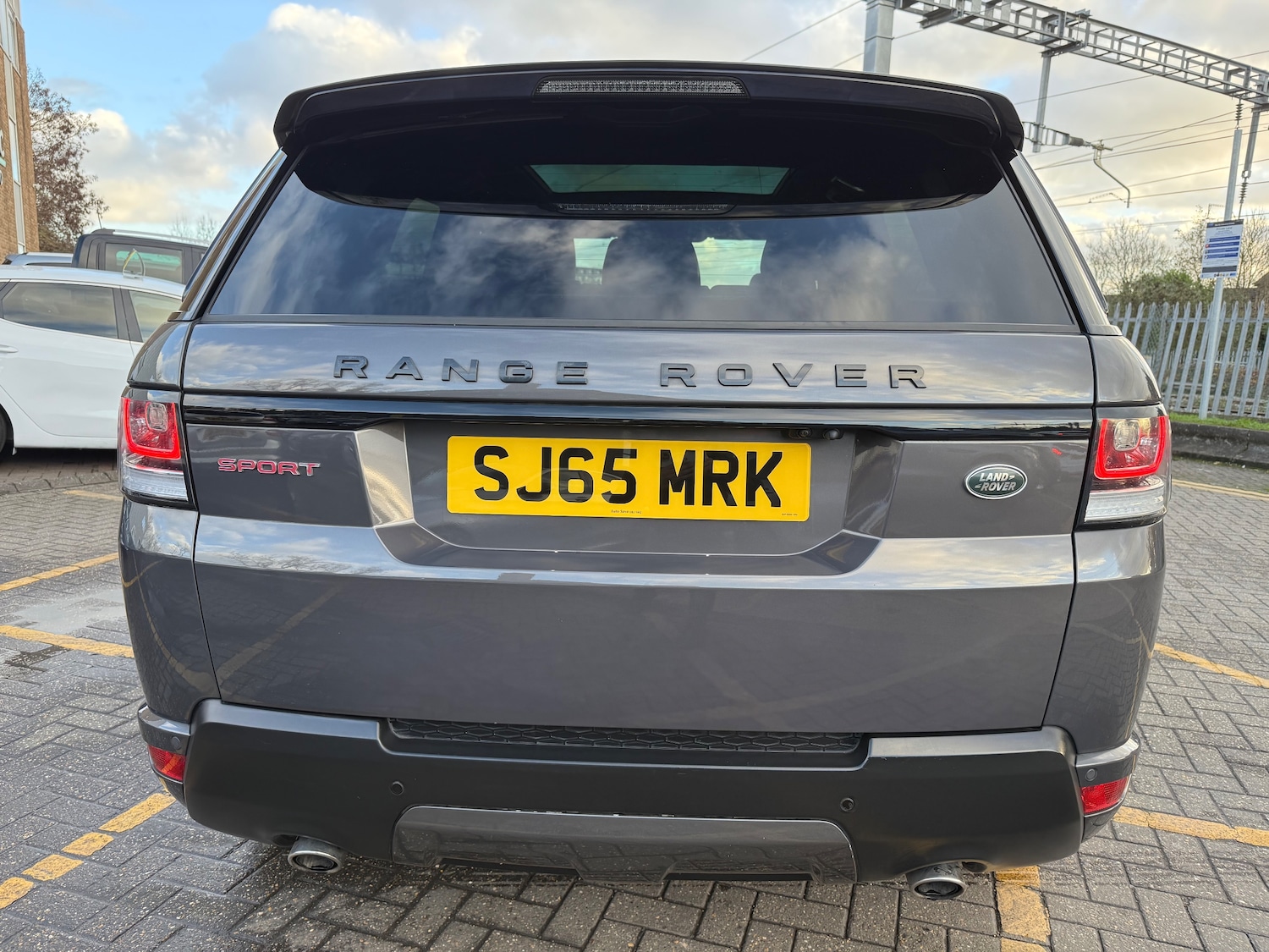 Used Land Rover Range Rover Sport 2015 for sale - 76638006: Photo 21