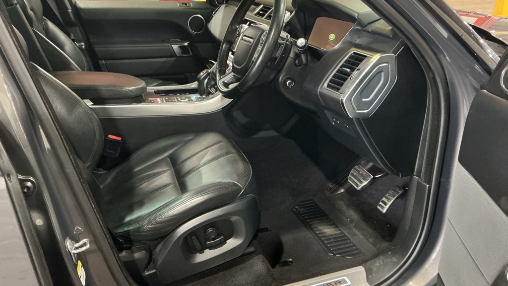 Used Land Rover Range Rover Sport 2015 for sale - 76638006: Photo 3