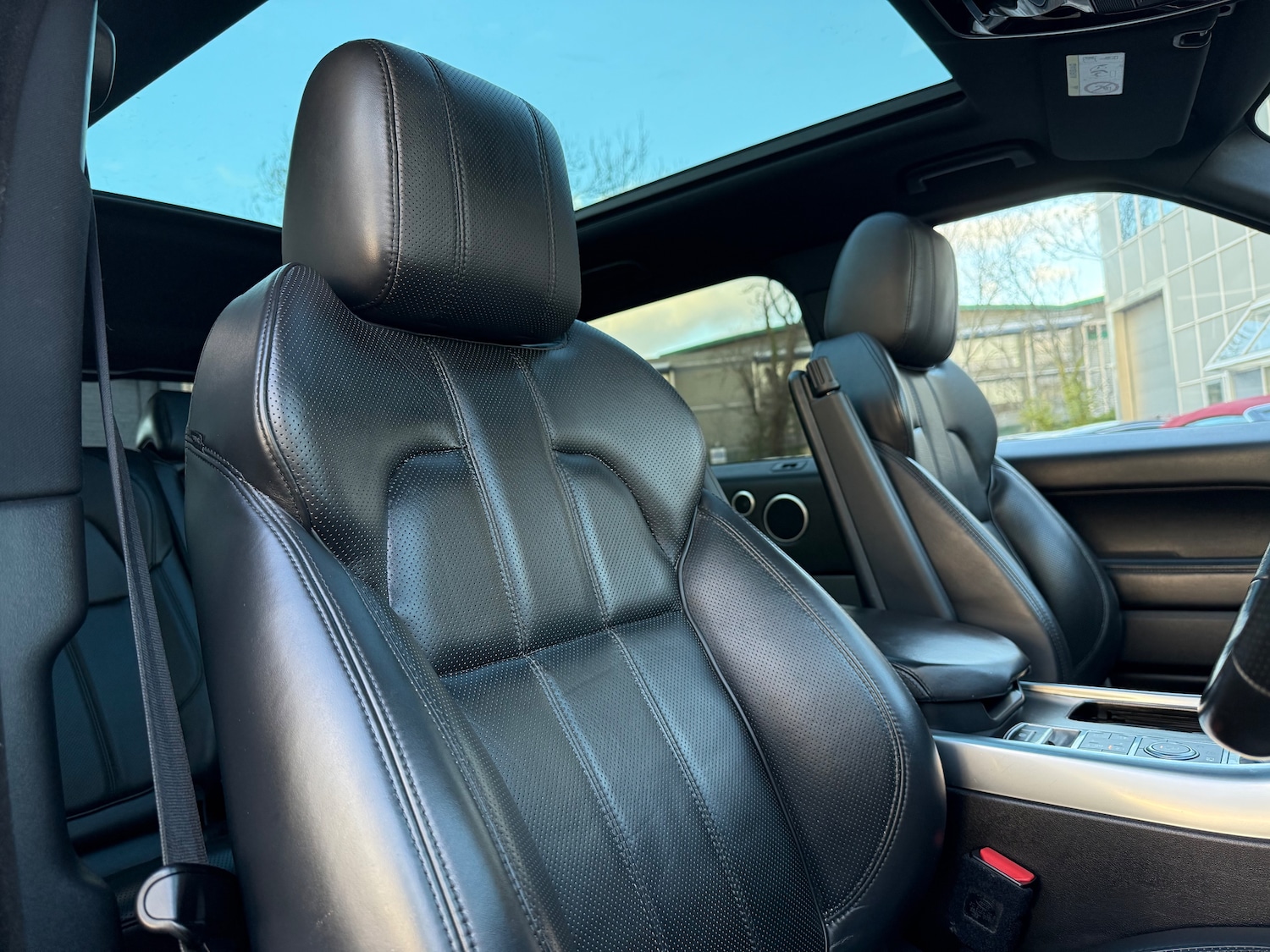 Used Land Rover Range Rover Sport 2015 for sale - 76638006: Photo 31