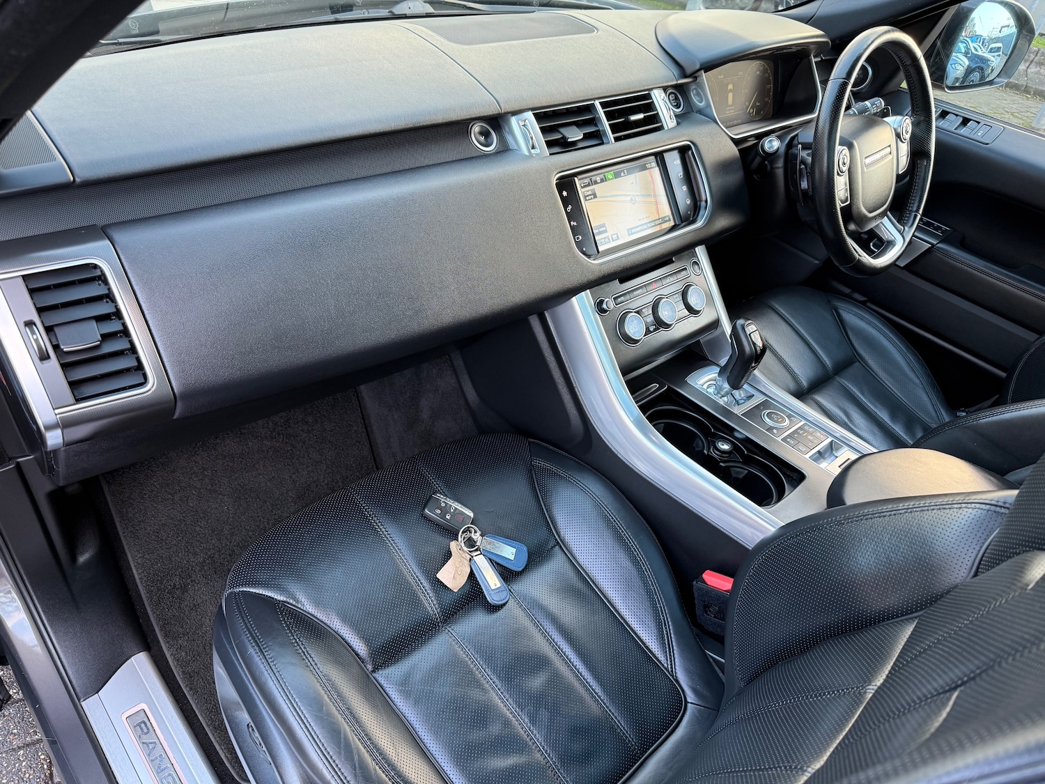 Used Land Rover Range Rover Sport 2015 for sale - 76638006: Photo 46