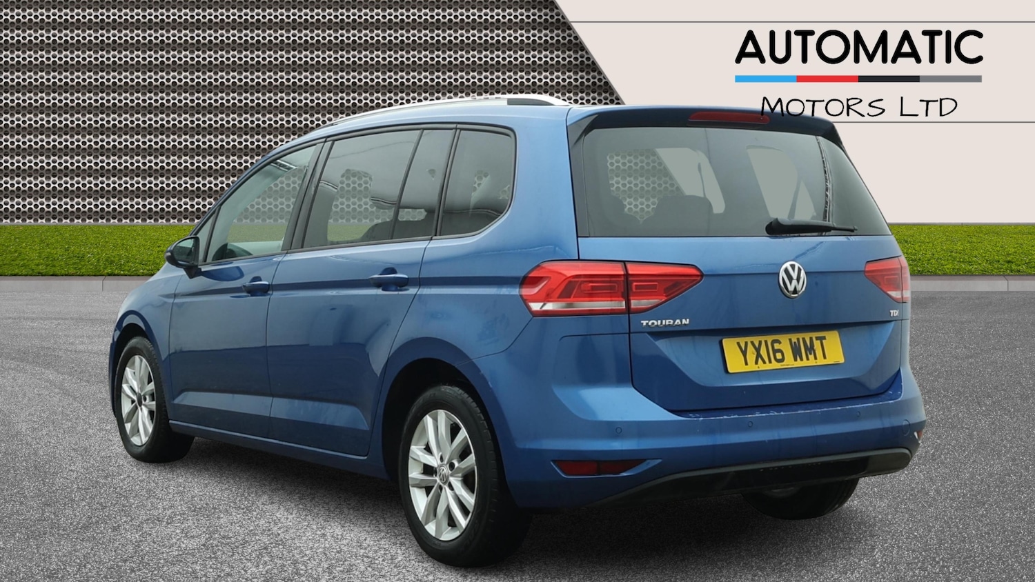 Used Volkswagen Touran 2016 for sale - 78016011: Photo 2