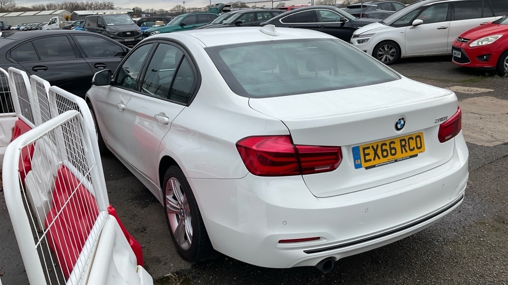 Used BMW 3 Series 2016 for sale - 77312994: Photo 2