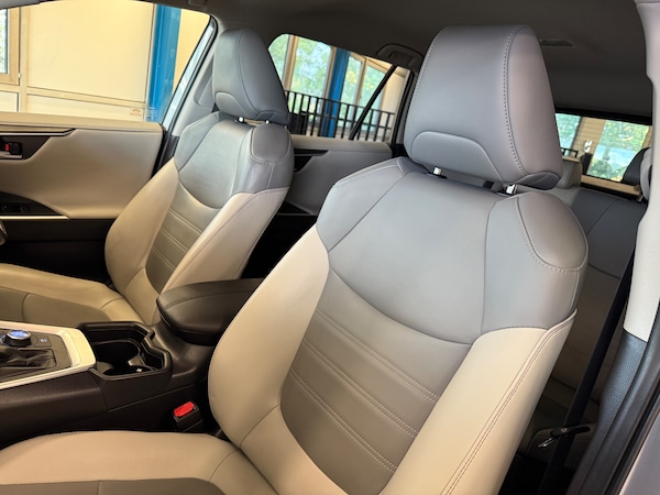 Used Toyota RAV4 2020 for sale - 76176628: Photo 16
