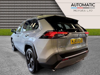 Used Toyota RAV4 2020 for sale - 76176628: Photo 2