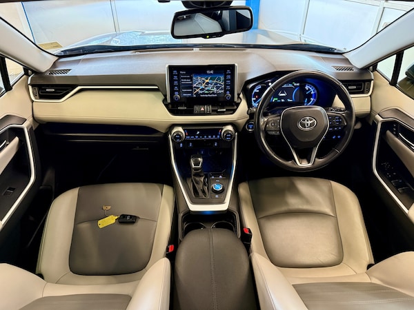 Used Toyota RAV4 2020 for sale - 76176628: Photo 3