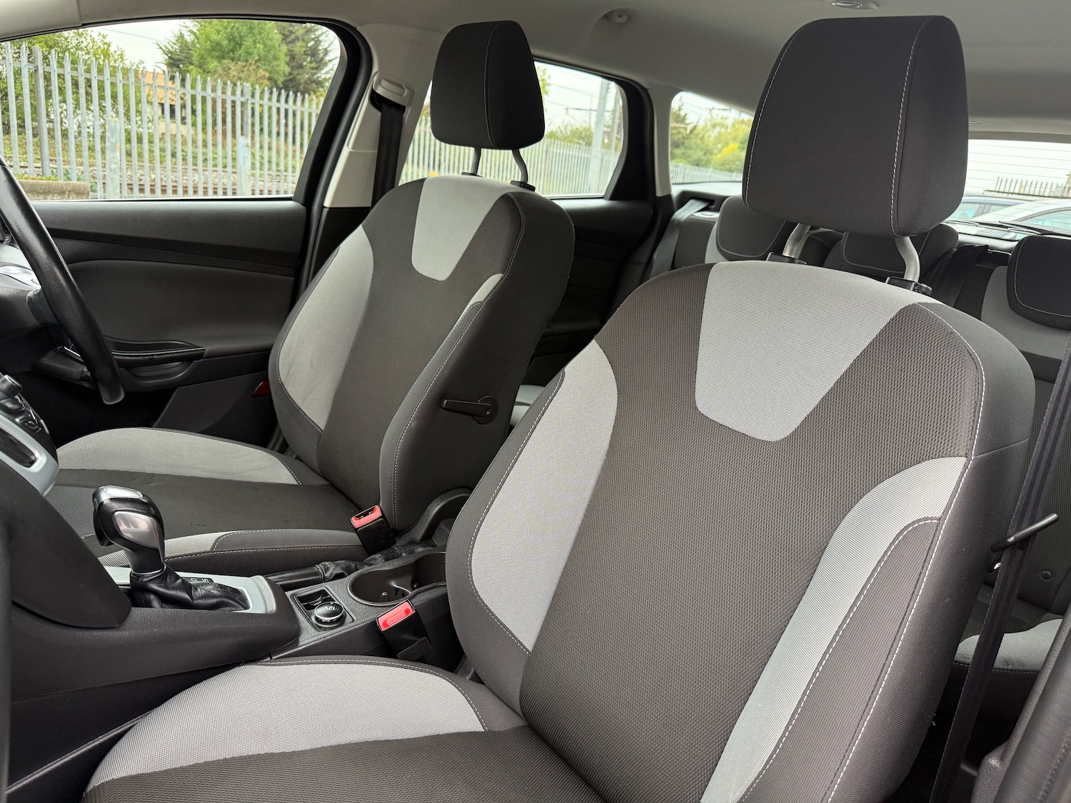 Used Ford Focus 2012 for sale - 76057811: Photo 18