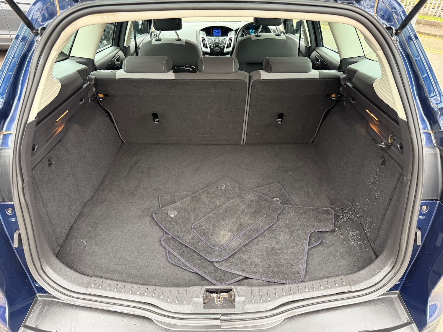 Used Ford Focus 2012 for sale - 76057811: Photo 48