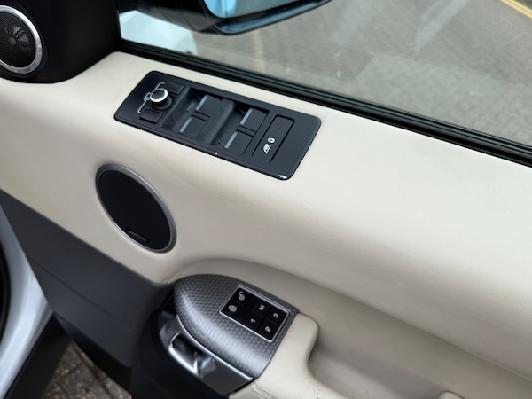 Used Land Rover Range Rover Sport 2015 for sale - 76149174: Photo 43