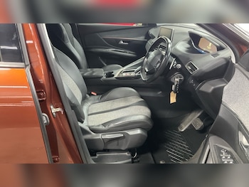 Used Peugeot 3008 2017 for sale - 75608407: Photo