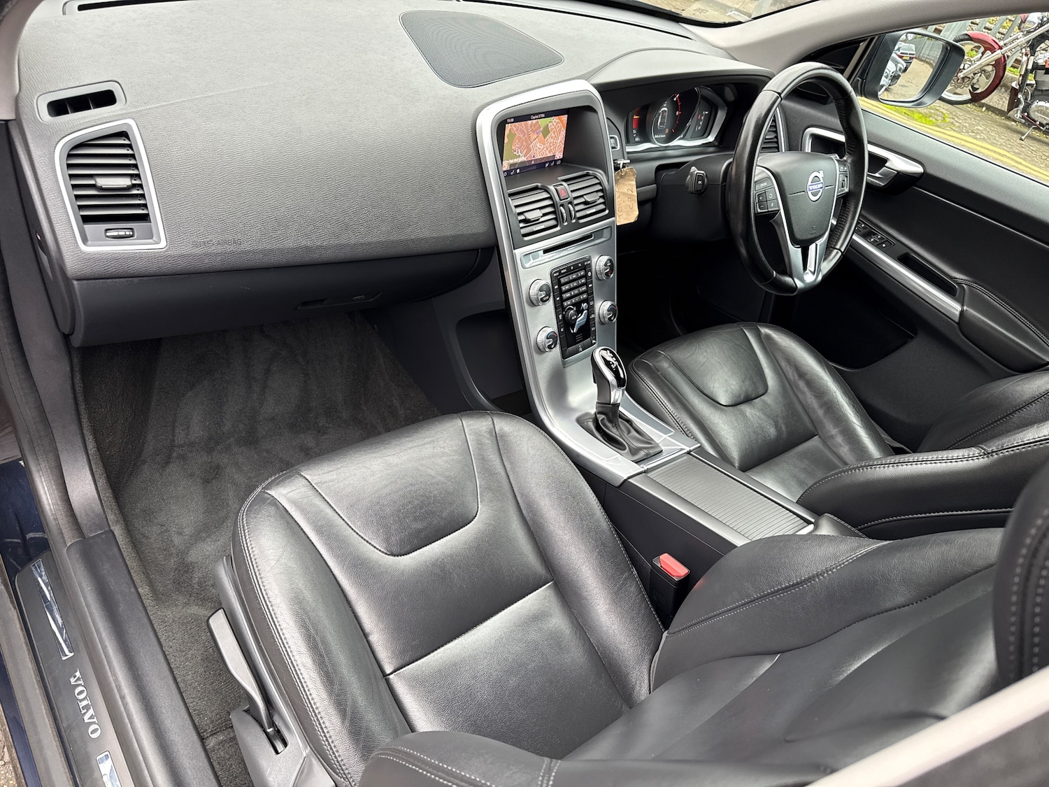 Used Volvo XC60 2017 for sale - 75924693: Photo 16