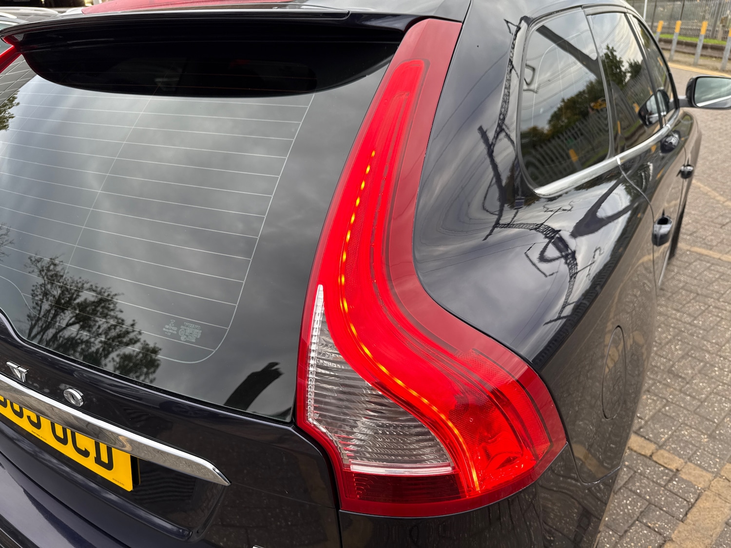 Used Volvo XC60 2017 for sale - 75924693: Photo 21