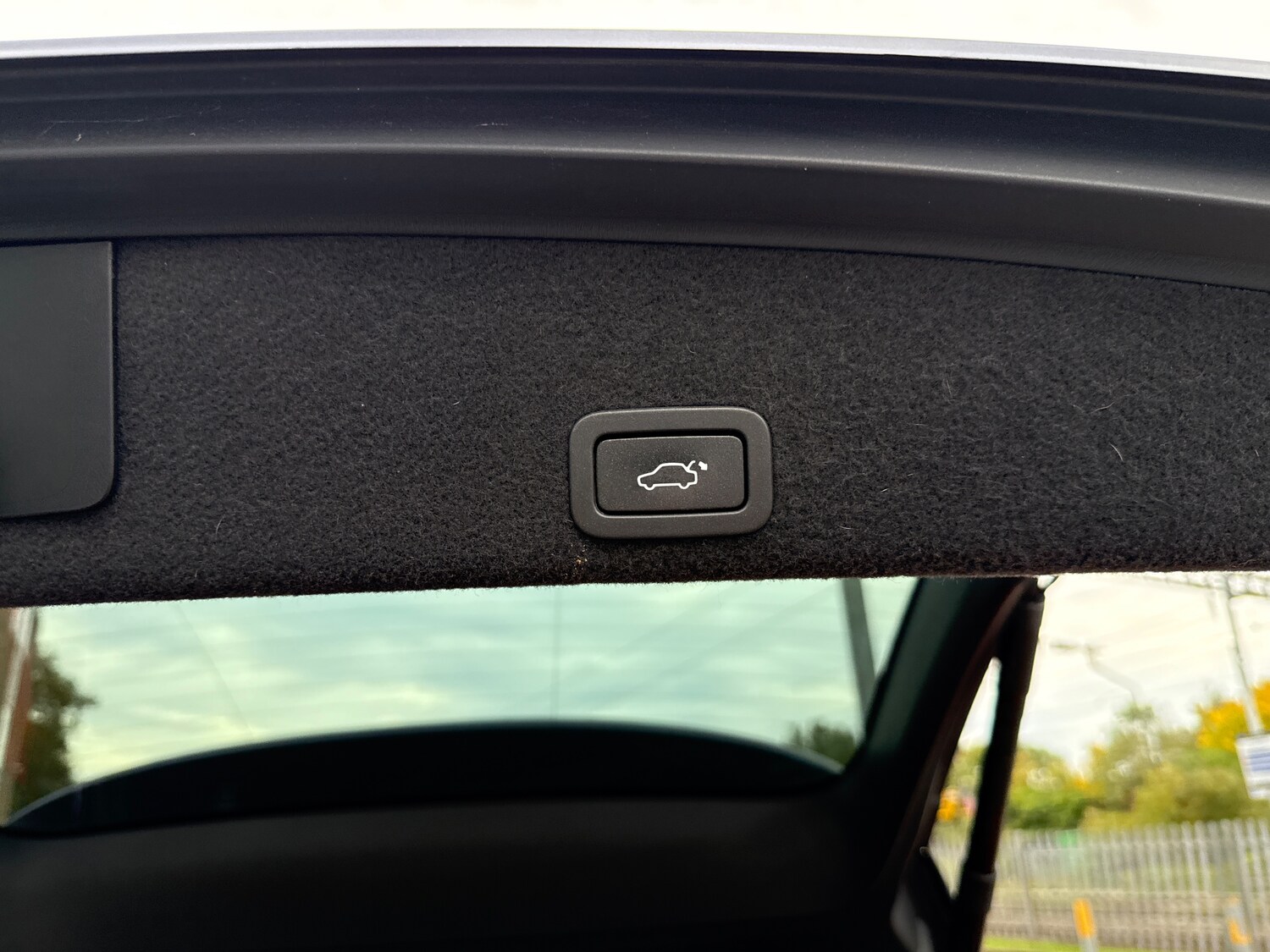 Used Volvo XC60 2017 for sale - 75924693: Photo 27