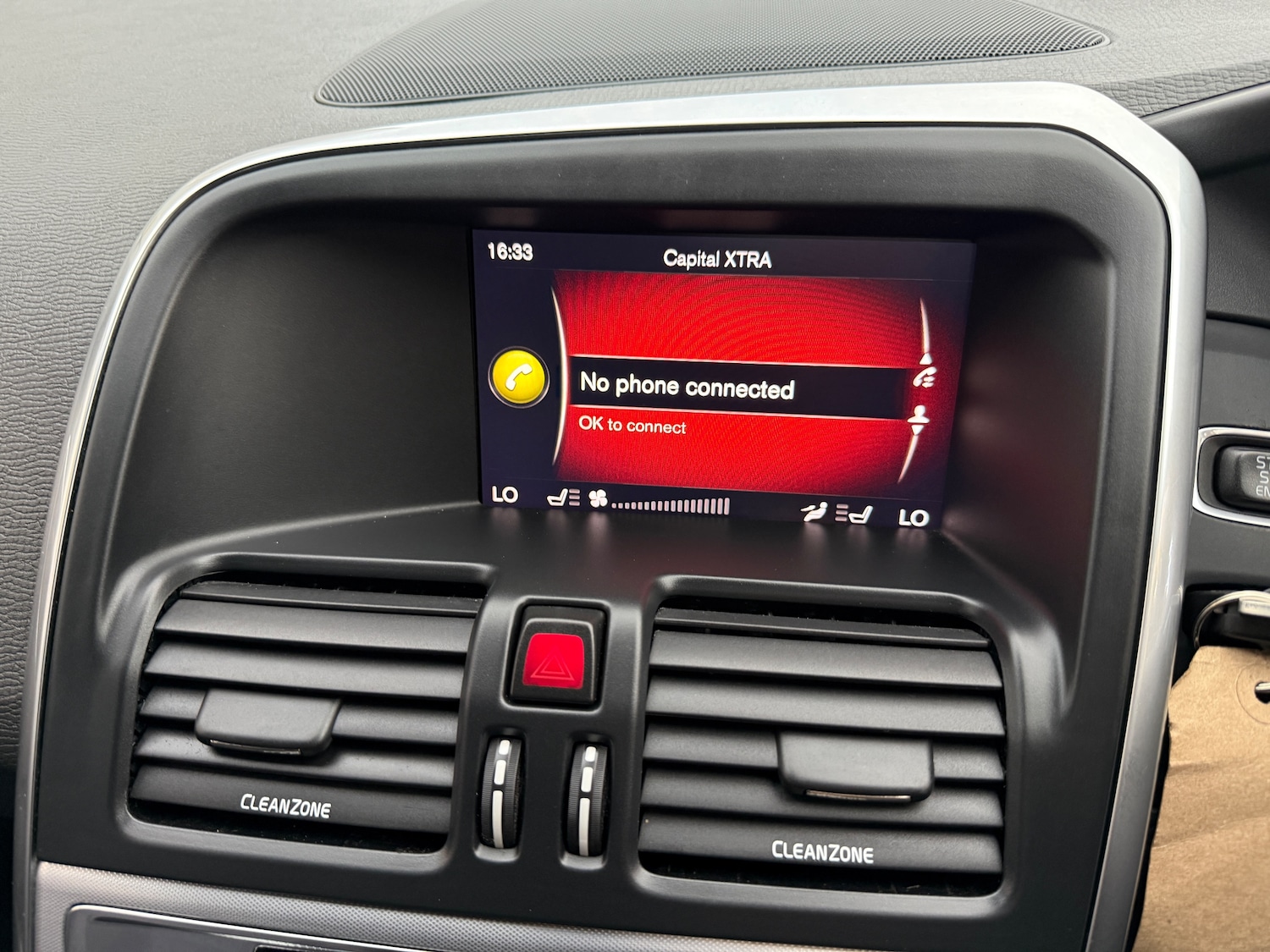 Used Volvo XC60 2017 for sale - 75924693: Photo 34