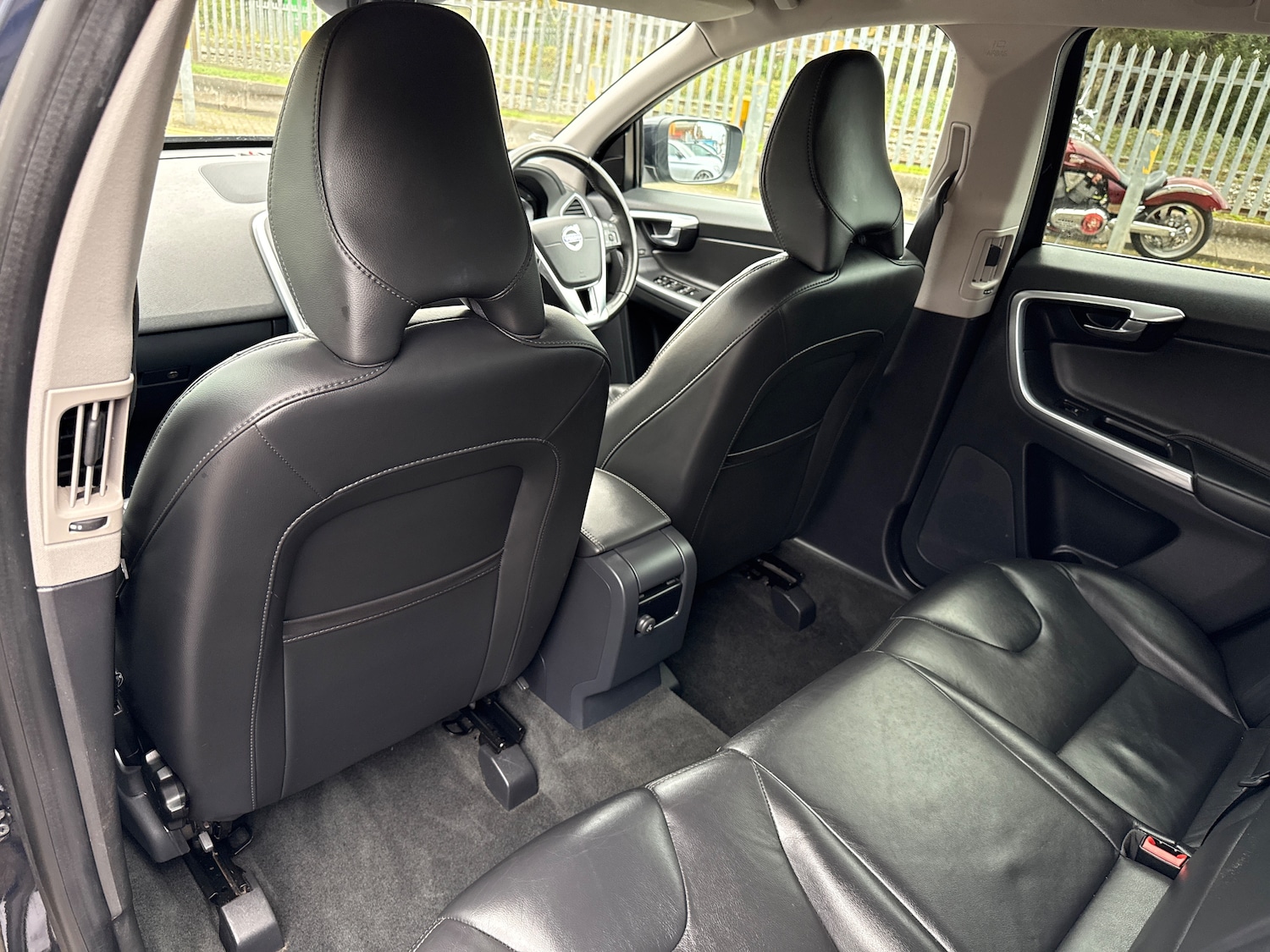 Used Volvo XC60 2017 for sale - 75924693: Photo 39