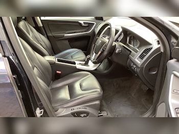 Used Volvo XC60 2017 for sale - 75924693: Photo