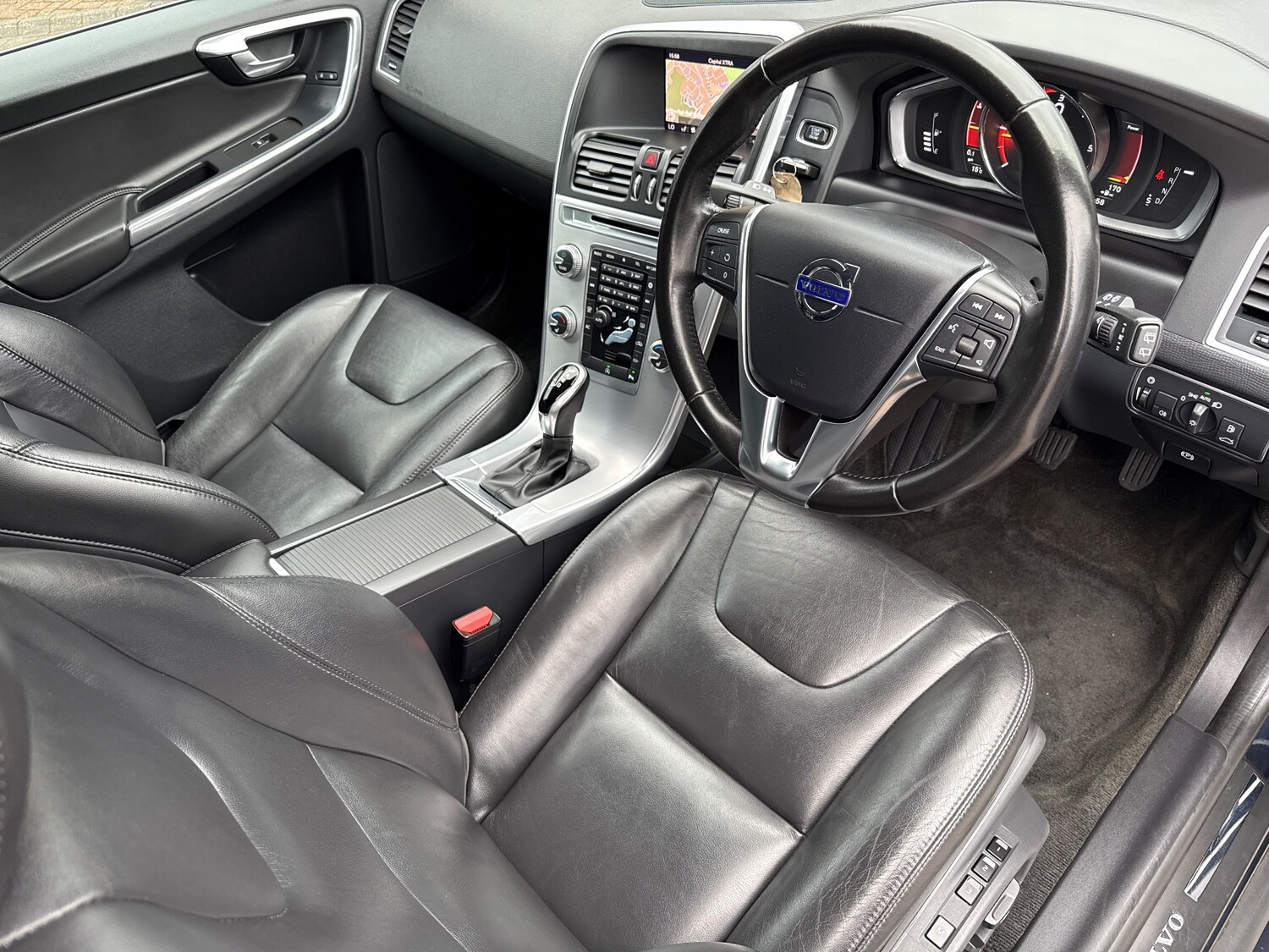 Used Volvo XC60 2017 for sale - 75924693: Photo 53