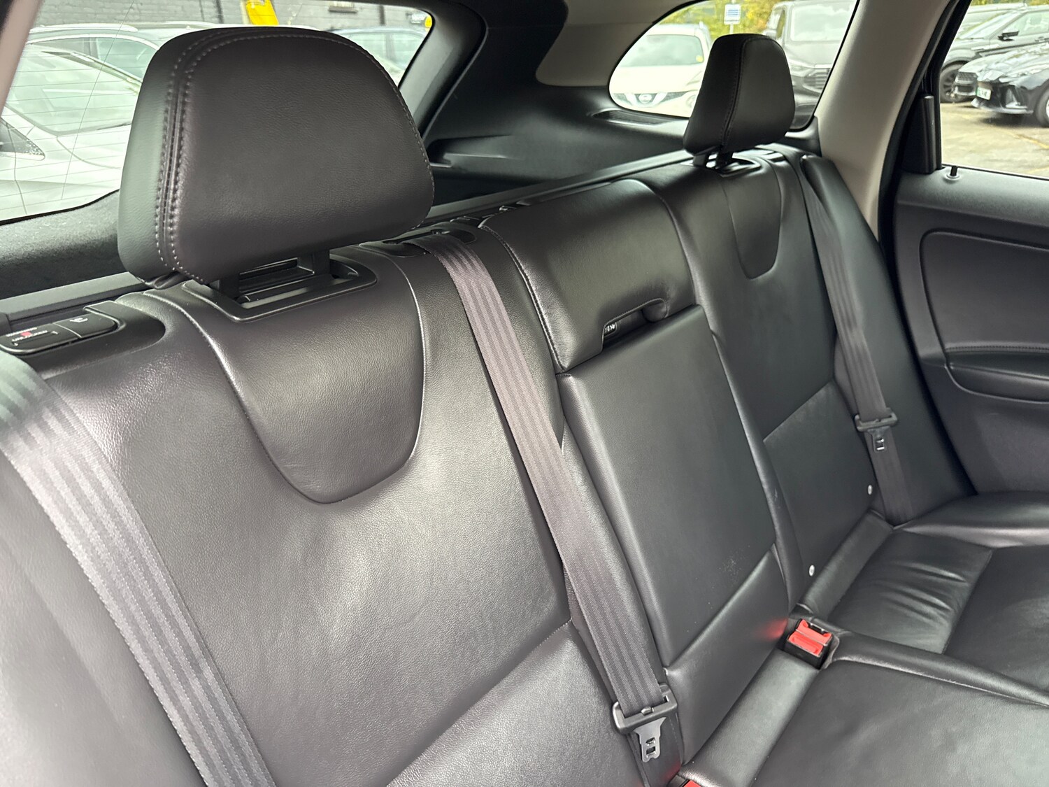 Used Volvo XC60 2017 for sale - 75924693: Photo 58