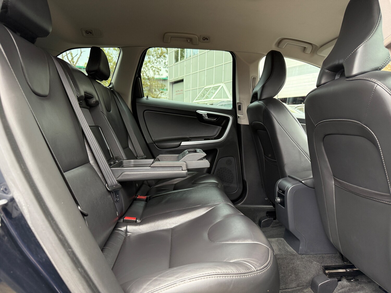 Used Volvo XC60 2017 for sale - 75924693: Photo 63