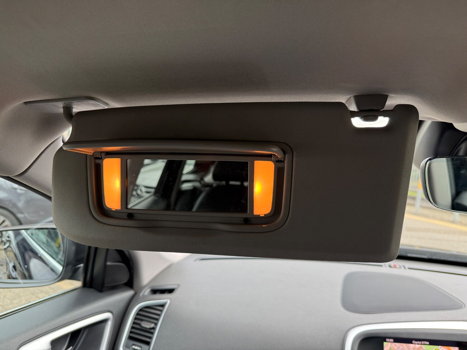 Used Volvo XC60 2017 for sale - 75924693: Photo 68