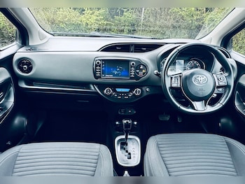 Used Toyota Yaris 2018 for sale - 78594050: Photo