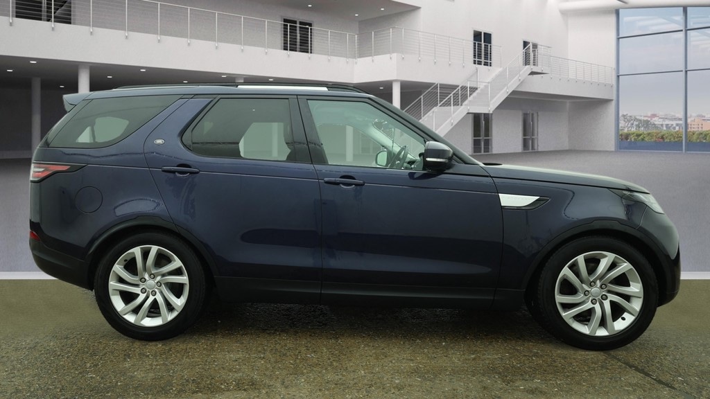 Used Land Rover Discovery 2017 for sale - 77878658: Photo 7