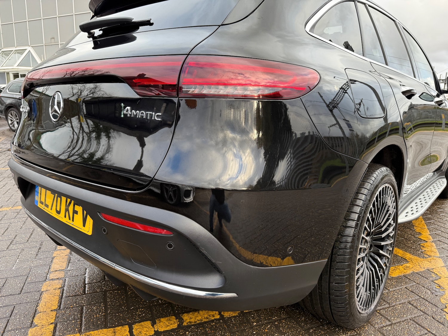 Used Mercedes-Benz EQC 2020 for sale - 76750883: Photo 23