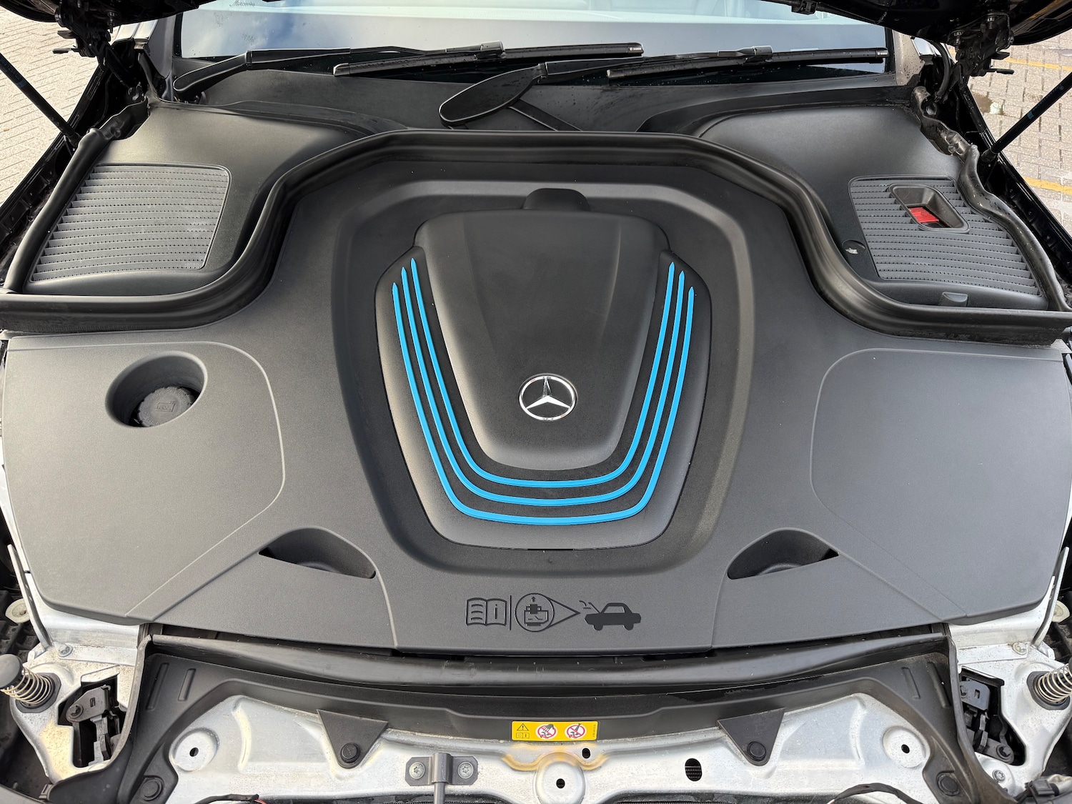 Used Mercedes-Benz EQC 2020 for sale - 76750883: Photo 70