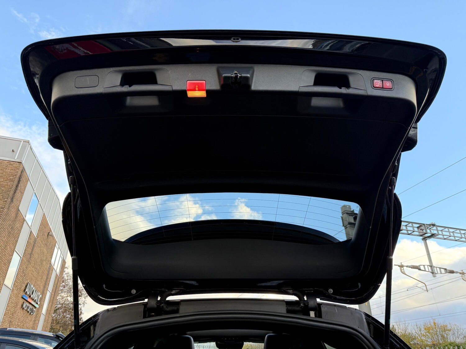 Used Mercedes-Benz EQC 2020 for sale - 76750883: Photo 77