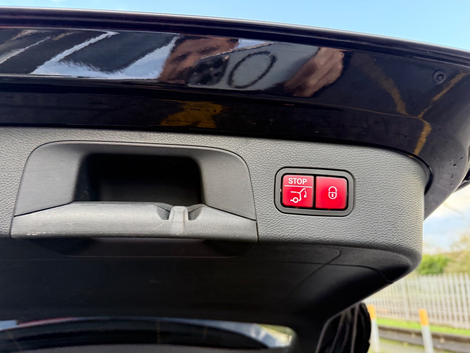 Used Mercedes-Benz EQC 2020 for sale - 76750883: Photo 78