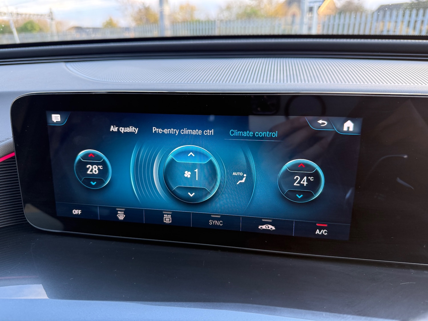 Used Mercedes-Benz EQC 2020 for sale - 76750883: Photo 84