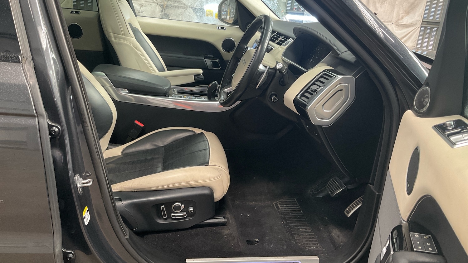 Used Land Rover Range Rover Sport 2020 for sale - 77849146: Photo 3