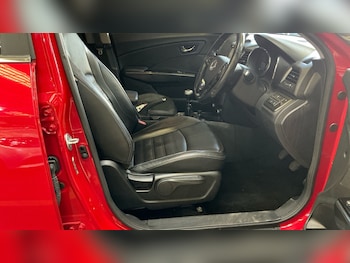 Used Ssangyong Tivoli 2017 for sale - 75932287: Photo