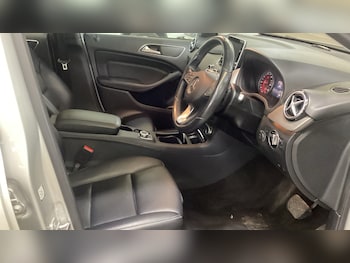 Used Mercedes-Benz B-Class 2018 for sale - 76057807: Photo 3