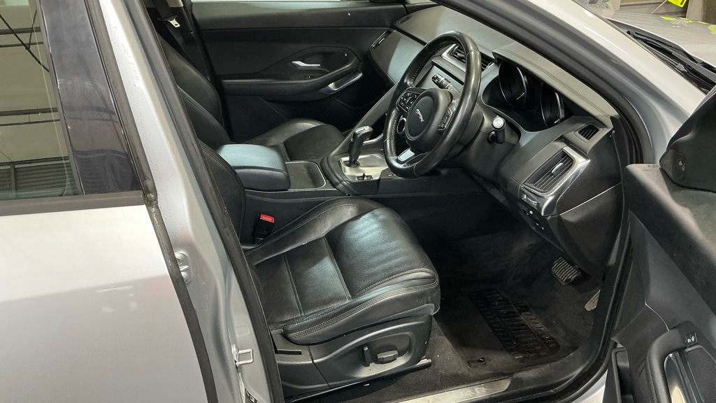 Used Jaguar E-Pace 2018 for sale - 76638005: Photo 3