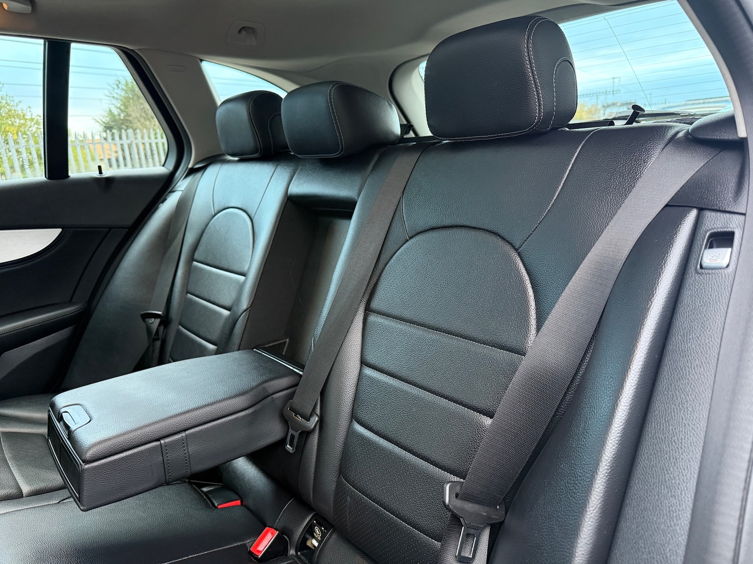 Used Mercedes-Benz C Class 2014 for sale - 76552104: Photo 15